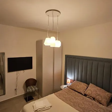 Cristian * 奥斯图尼